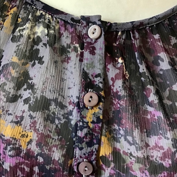 A Pea in the Pod Maternity Size Medium - Picture 2 of 7